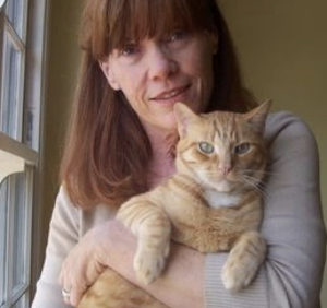 玛丽·安·梅斯和她的猫莱利